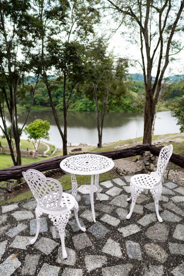 Nan Waterside Hong Bon Nern Bed and Breakfast Εξωτερικό φωτογραφία